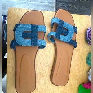 BRAND NEW, NEVER WORN Cole Haan Chrissee slide sandals